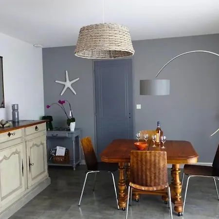 Maison Des Lilas - 5 People - Wifi - Enclosed Garden Σπίτι διακοπών *